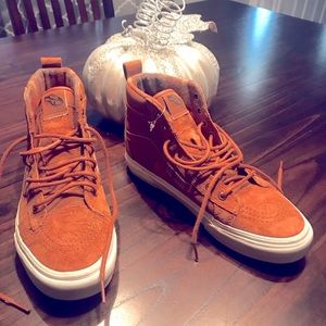 *SOLD*Vans High Top Suede Sneakers